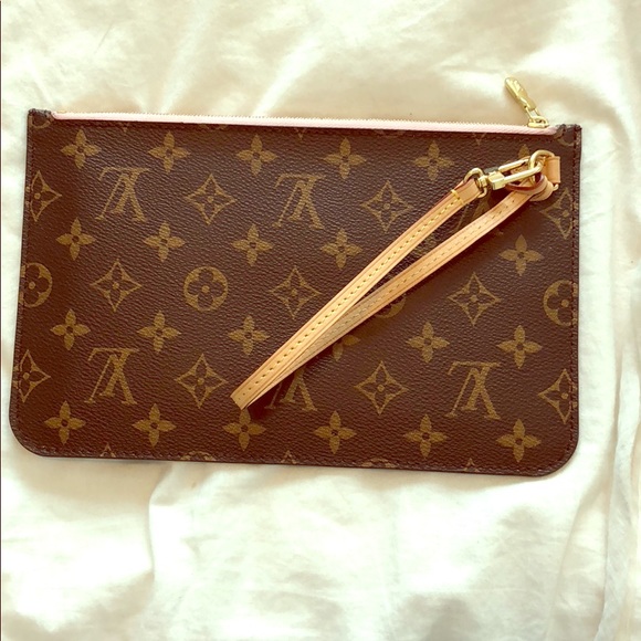 Louis Vuitton Handbags - Authentic Louis Vuitton Clutch